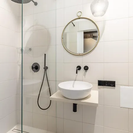 Brick & Beam Loft Duplex -30sqm- Near Antonplatz Apartament *