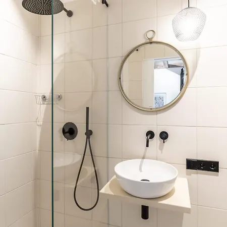 Daire Brick & Beam Loft Duplex -30sqm- Near Antonplatz *