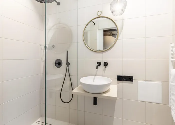 Brick & Beam Loft Duplex -30sqm- Near Antonplatz 아파트 *