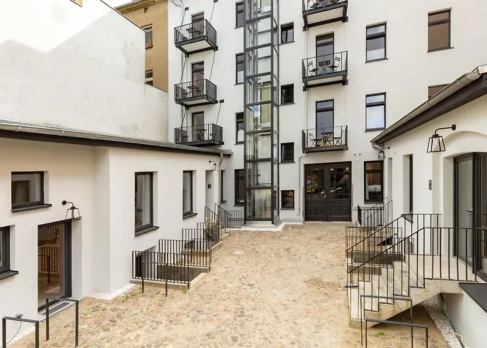 Brick & Beam Loft Duplex -30sqm- Near Antonplatz דירה *